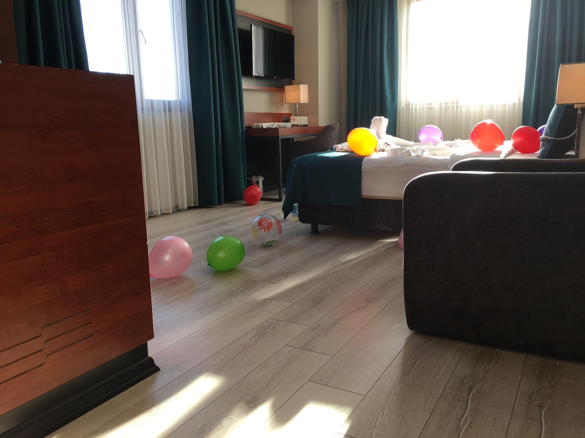 Grand Vaves Hotel Trabzon Buitenkant foto
