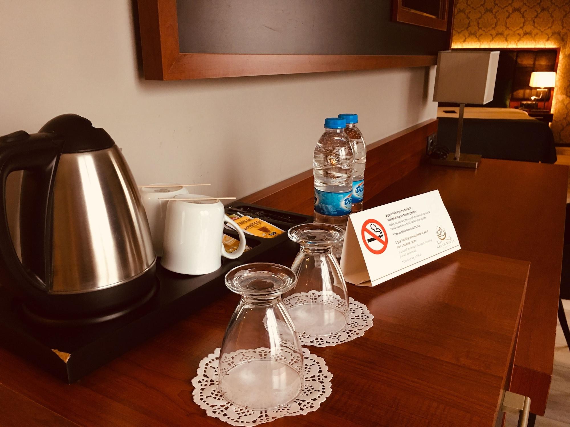 Grand Vaves Hotel Trabzon Buitenkant foto
